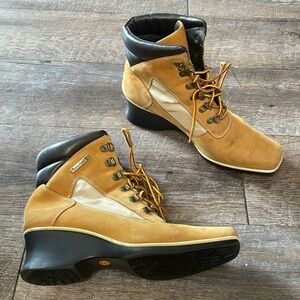 Timberland leather wedge boots